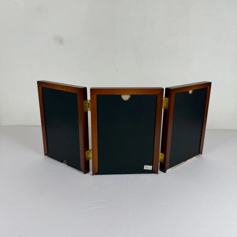 The West Elm Gallery Windows Tri-Fold 5x7 Photo Frame Wood B-15
